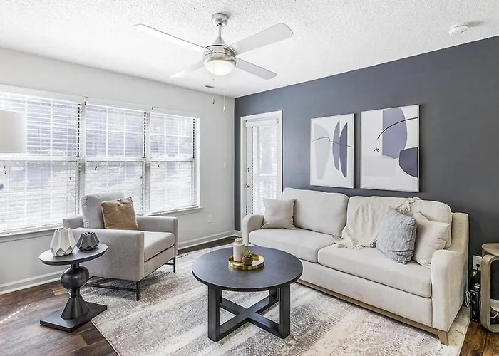 Landing Modern Apartment With Amazing Amenities