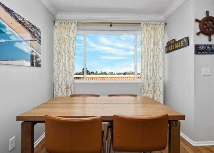 Ocean View One Bedroom Near Hermosa Beach