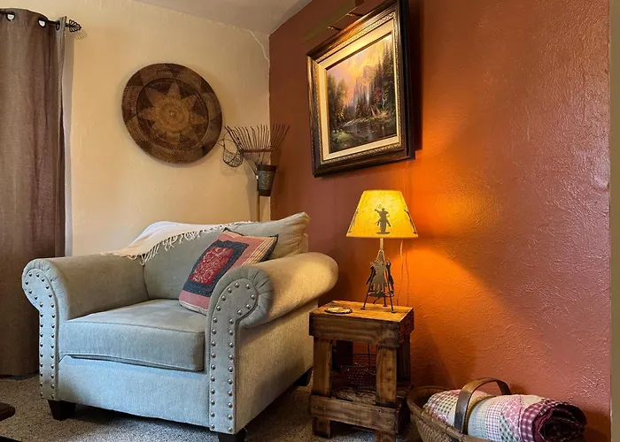 Frontier Suite At St. George Flats