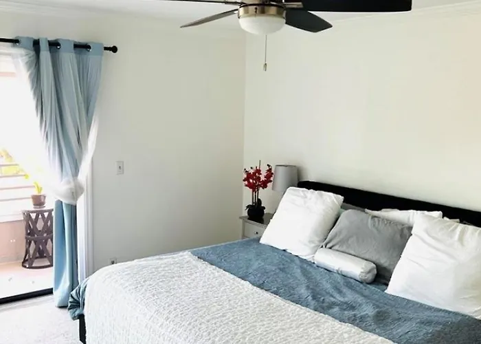Two Bedroom Coastal Retreat Steps From The Beach