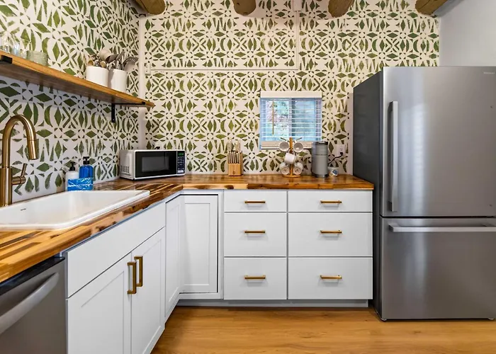 Modern 2Br Retreat Near Downtown Manitou Springs