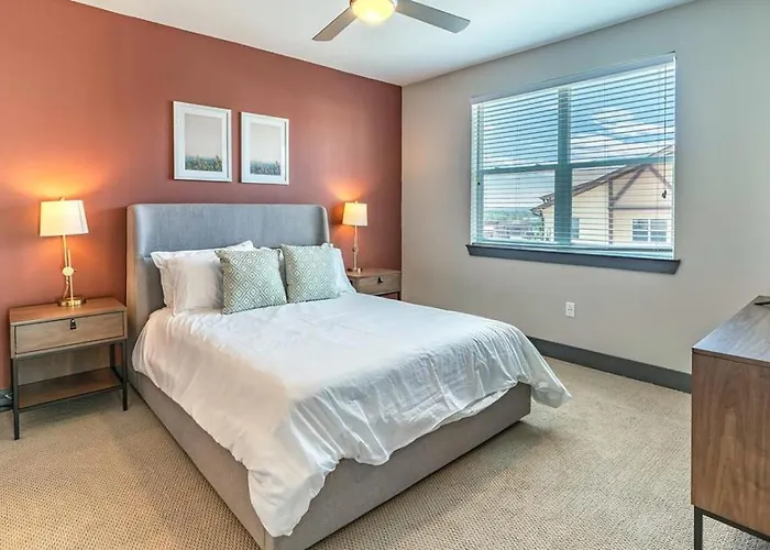 Landing Modern Apartment With Amazing Amenities