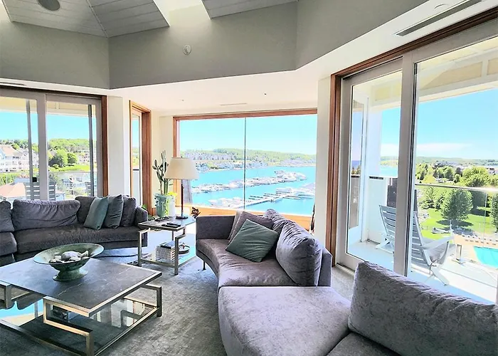 Top Of The World 500: Luxurious 4-Bedroom Condo In Bay Harbor With Marina Views.