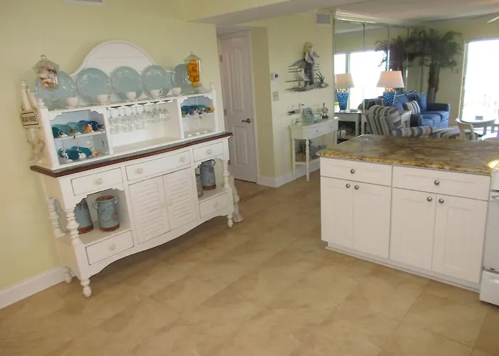 Panoramic Oceanfront Condo Balcony Beach Access