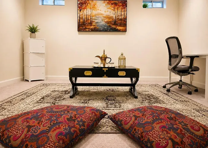 Spacious Studio By The Woods