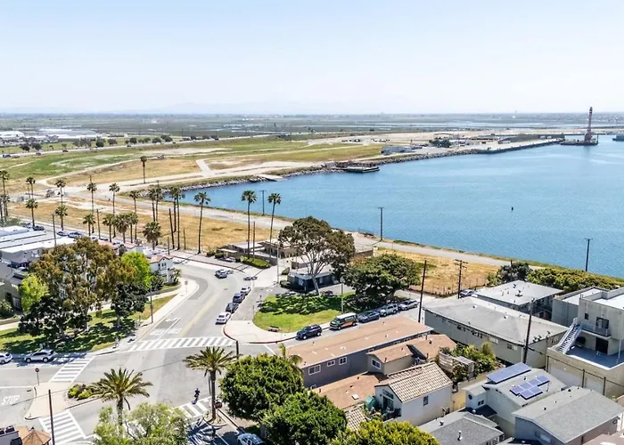 Seal Beach Comfort Retreat