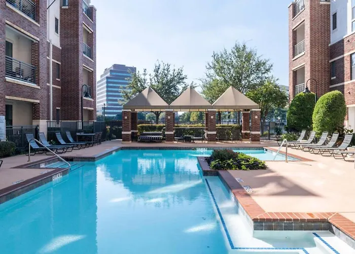 Apex Executive Apartments - Lake Carolyn Tx