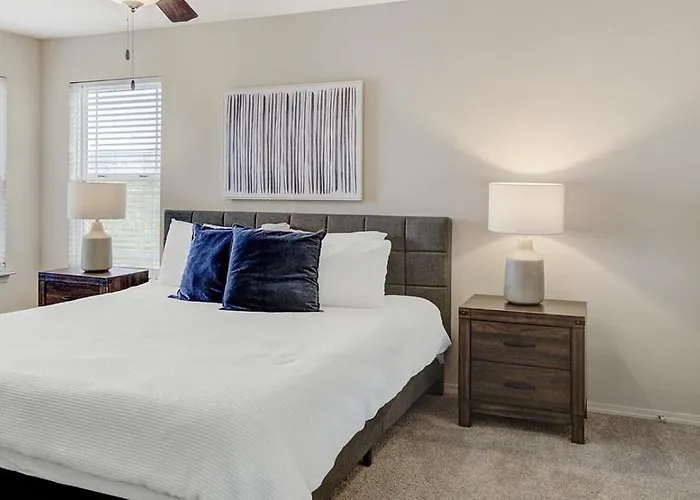 Landing Modern Apartment With Amazing Amenities