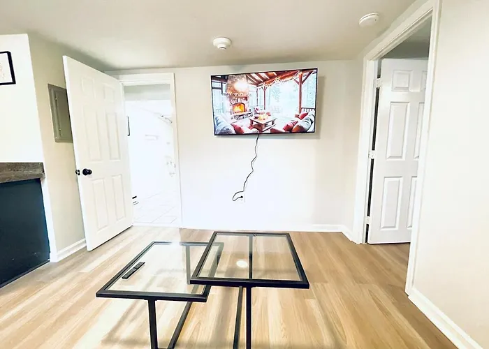 Serene Apartment By Citylux - 10 Mins From Airport