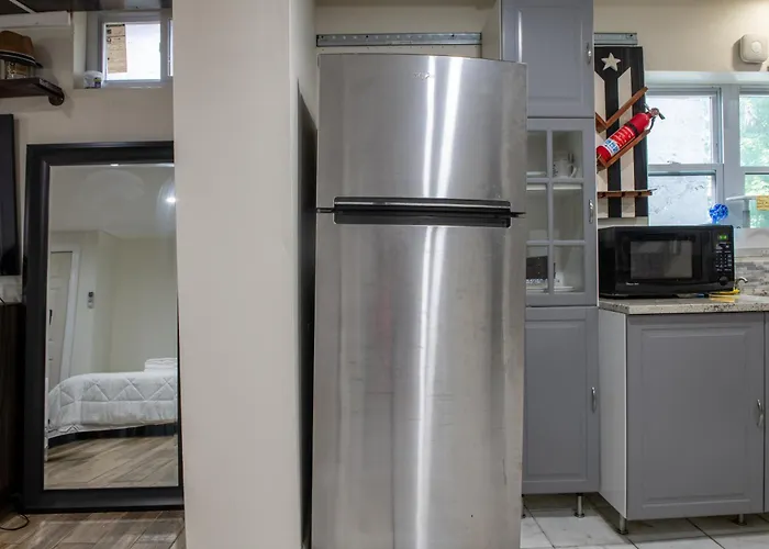 Near Nyc & Metro-North! Private Yonkers Studio
