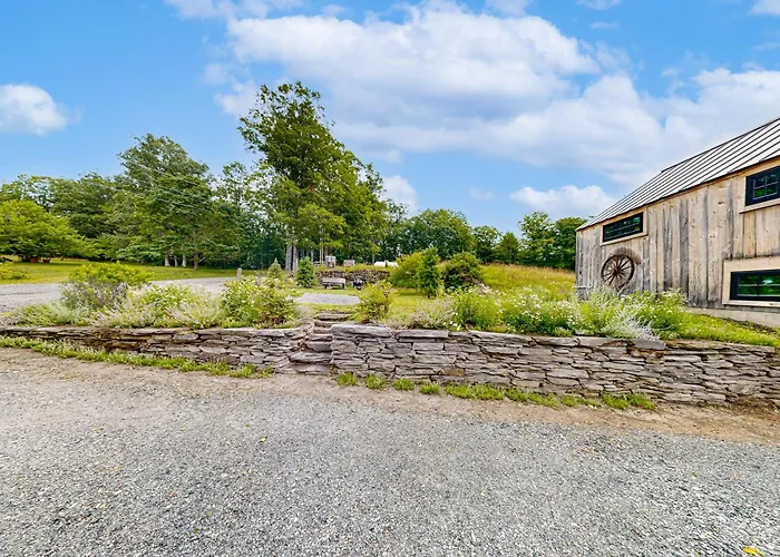 The Lotus Retreat At Grove Hill