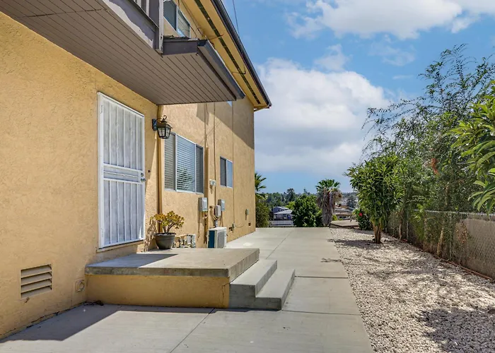 5 Mi To Sdsu & Trails! Stylish Apartment W/ Patio