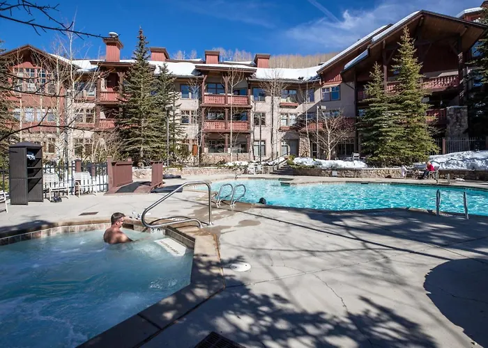 Powderhorn Suite-Ski Out Hot Tub W Mountain View