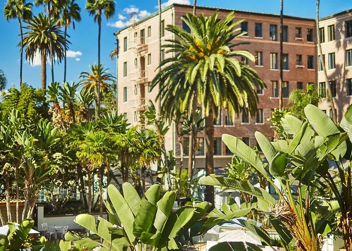 Fairmont Miramar Hotel & Bungalows