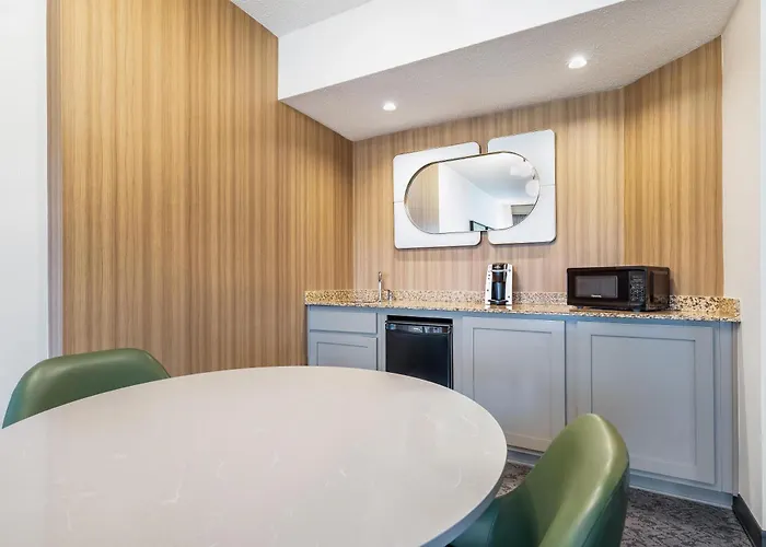 Doubletree Suites By Hilton Raleigh-Durham