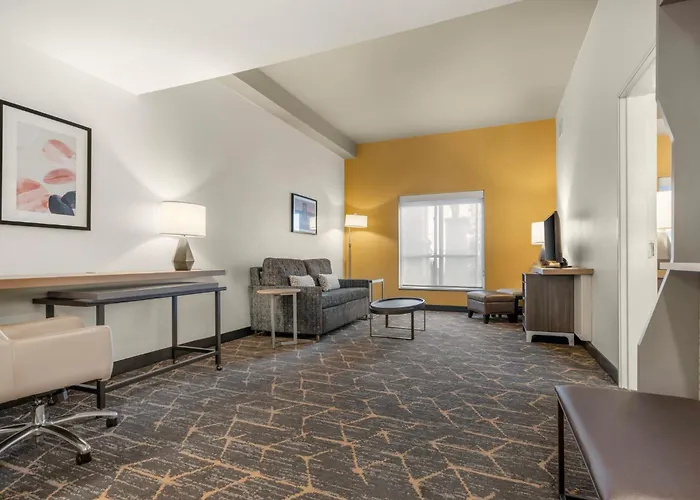 Holiday Inn & Suites Oakland - Airport By Ihg