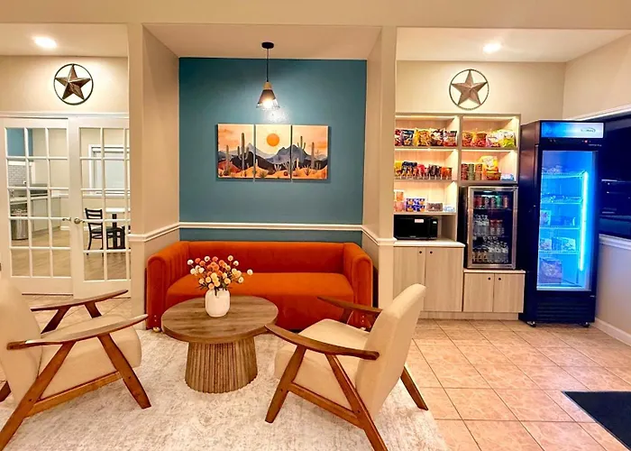 Quality Inn & Suites Victoria South