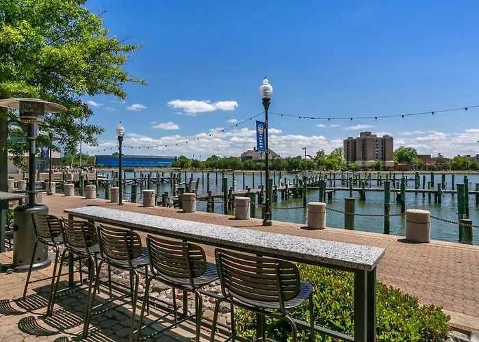 The Landing At Hampton Marina, Tapestry Collection By Hilton