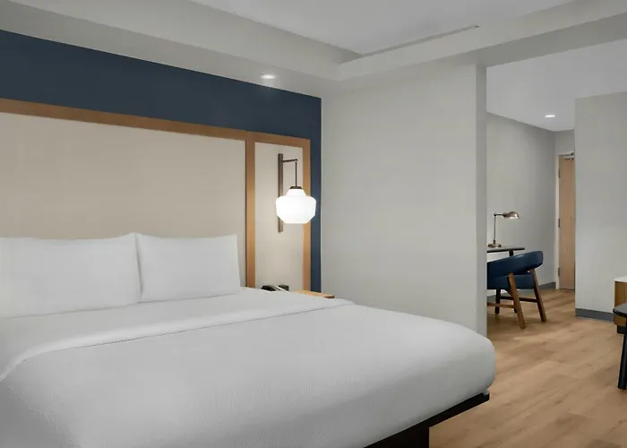 Fairfield Inn And Suites By Marriott Tampa North