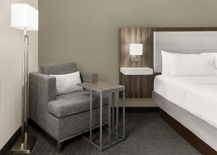 Hampton Inn Olathe
