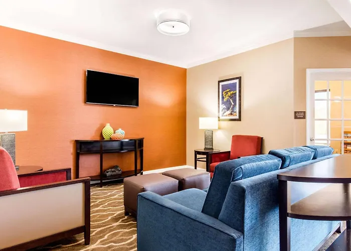 Comfort Inn & Suites Bryant - Benton