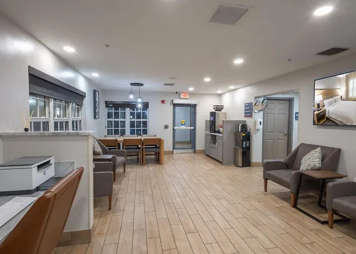 Candlewood Suites Miami Lakes By Ihg