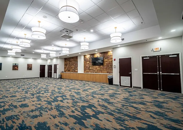 Hampton Inn & Suites Mission