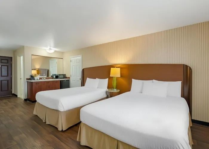 Red Lion Hotel Rogue Regency Medford Airport
