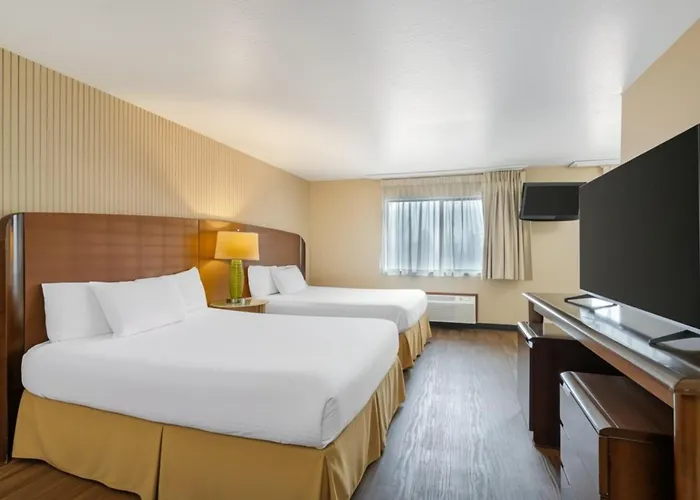 Red Lion Hotel Rogue Regency Medford Airport