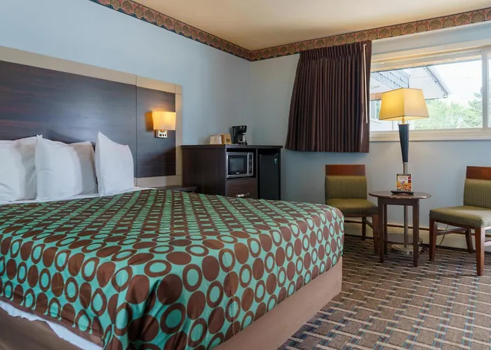 Budget Host Inn Fridley