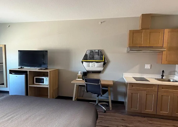 Super 8 By Wyndham Brenham Tx