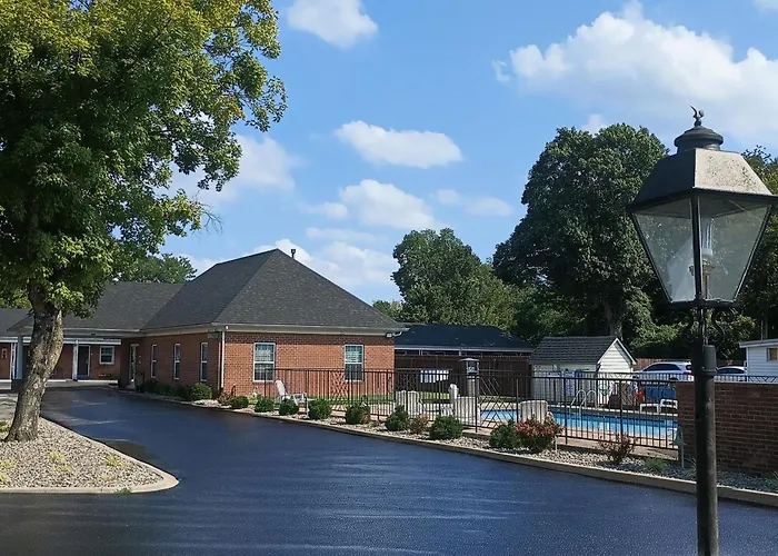 Bourbon Capital Inn