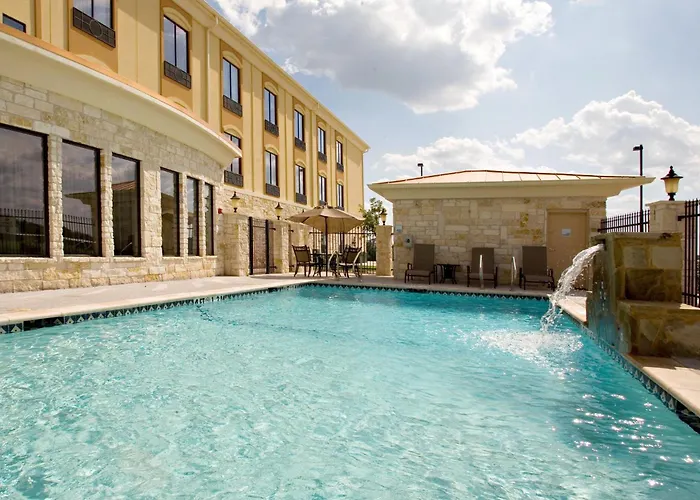 Holiday Inn Express And Suites Beeville By Ihg
