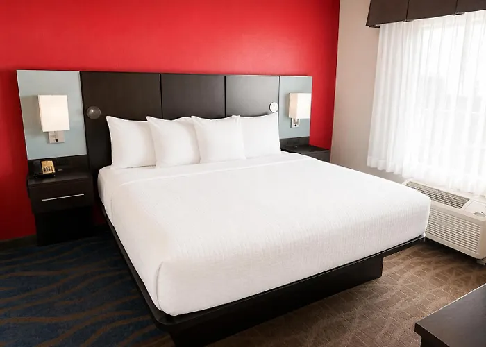 Astoria Hotel & Event Center