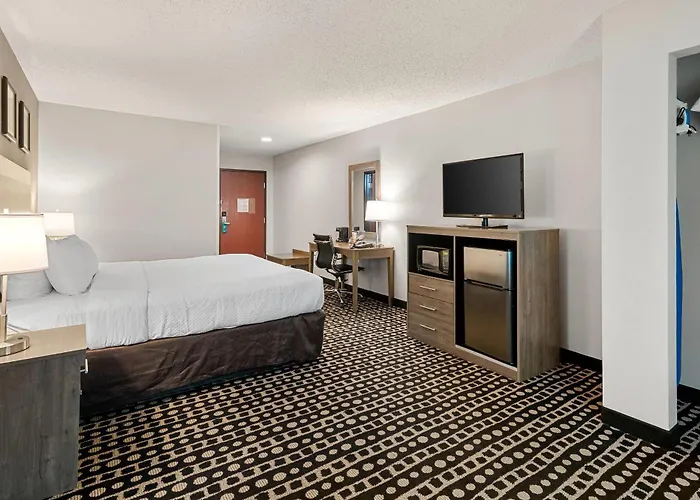 Quality Suites Stratford