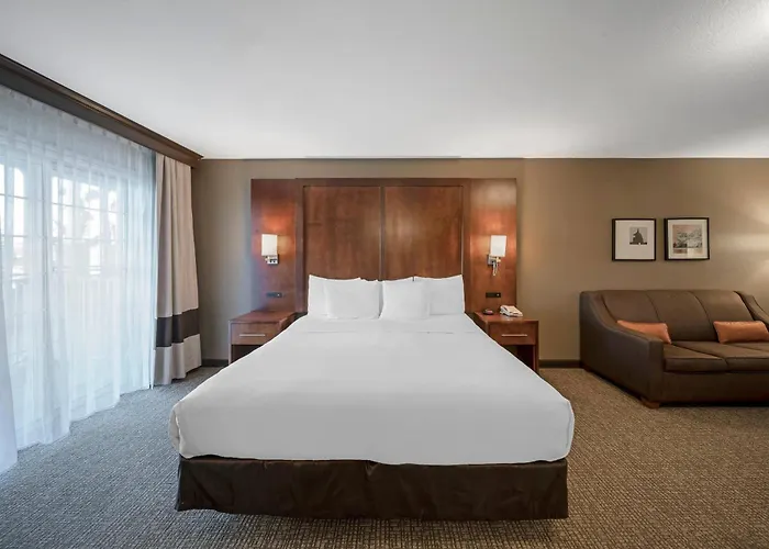 Comfort Suites Red Bluff Near I-5