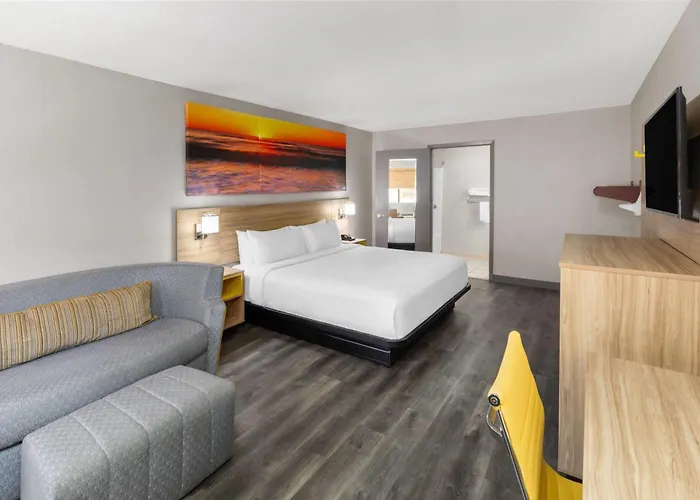 Days Inn By Wyndham Natchitoches