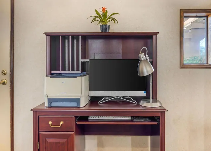 Quality Inn & Suites Goldendale