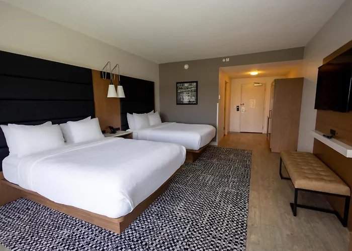 Seven Sebring Raceway Hotel