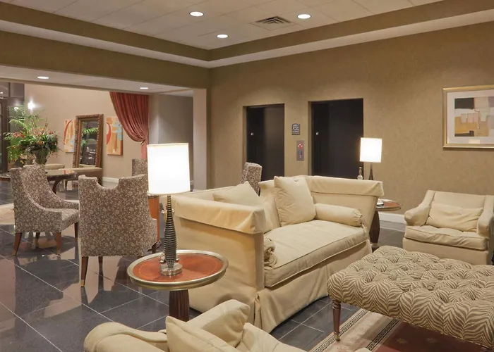 Holiday Inn Express & Suites Carbondale - University Area