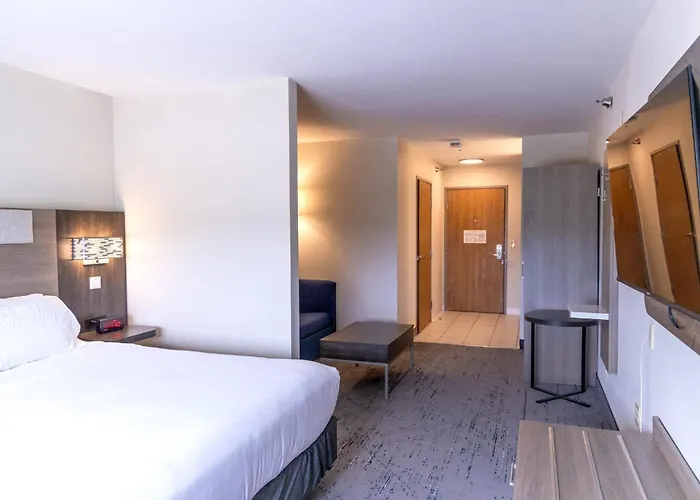 Holiday Inn Express Hotel & Suites Torrington By Ihg