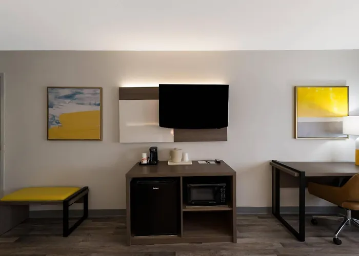 Quality Inn & Suites Artesia