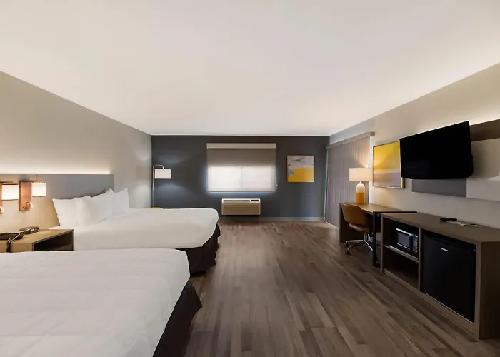 Quality Inn & Suites Artesia
