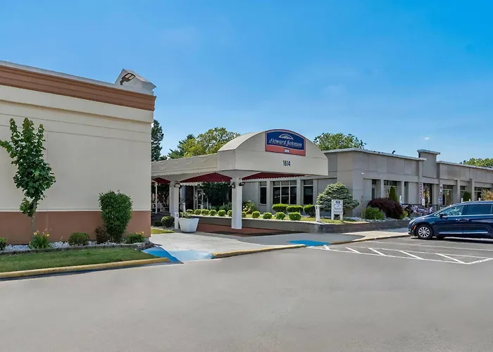 Howard Johnson By Wyndham Albany