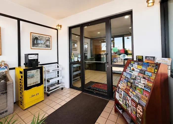 Fairbridge Inn And Suites