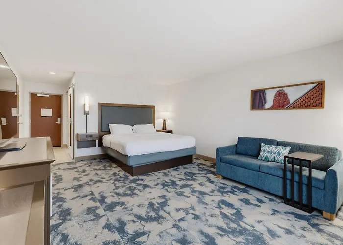 Hampton Inn By Hilton Detroit Dearborn, Mi