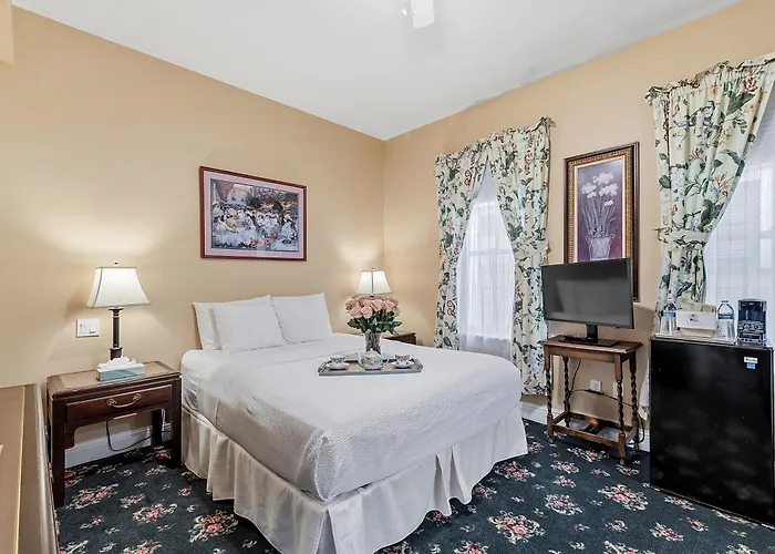 The Ocean Plaza Hotel