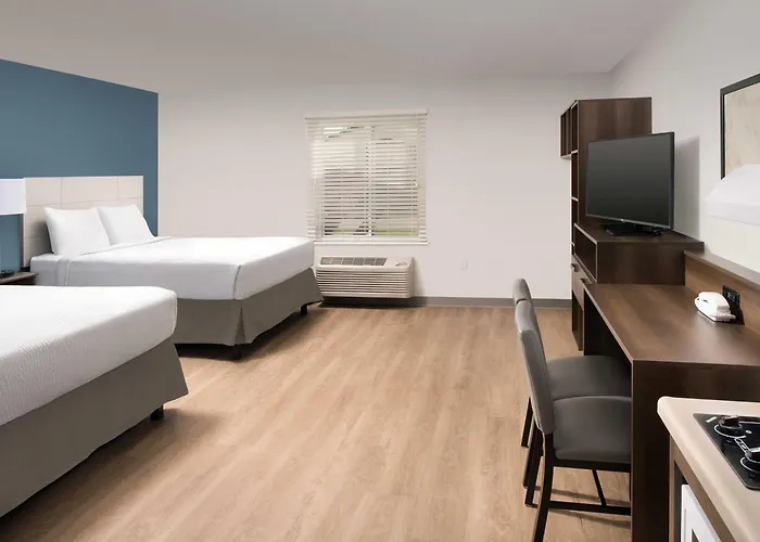 Woodspring Suites Southington