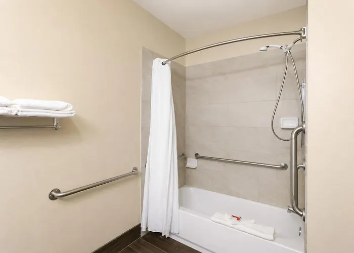 Homepointe Inn & Suites