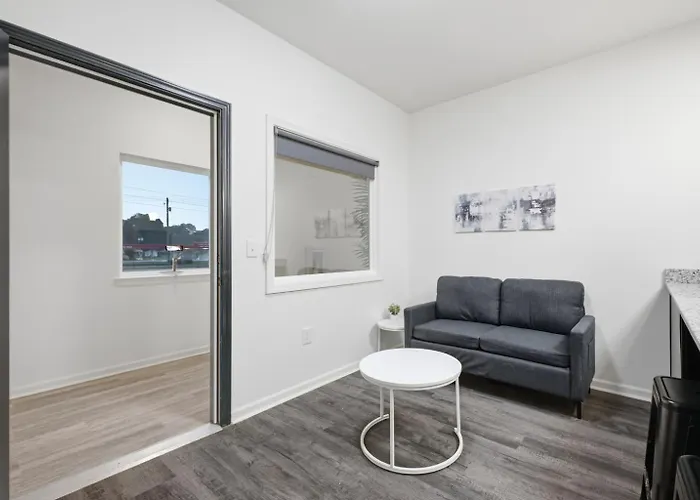 Silver Comet Motel Modern Boutique Suite